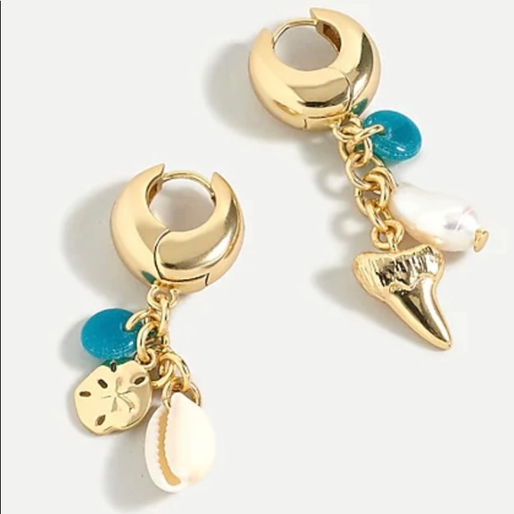 J. Crew Gold/Pearl/Shell Beachcomber Mismatched Earrings NWT - Picture 2 of 5
